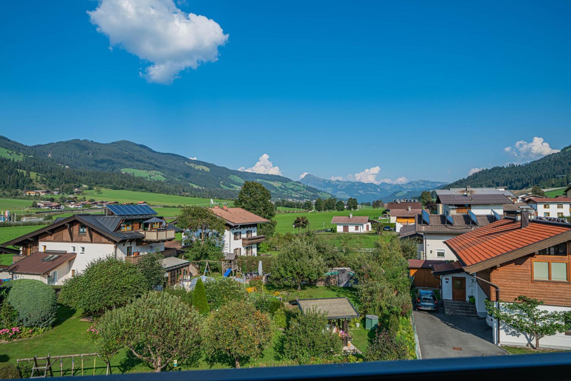 Andrea Caeciel Apartment Brixen im Thale